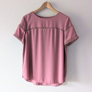 LOFT short-sleeved blouse in dusty rose with lace details size M